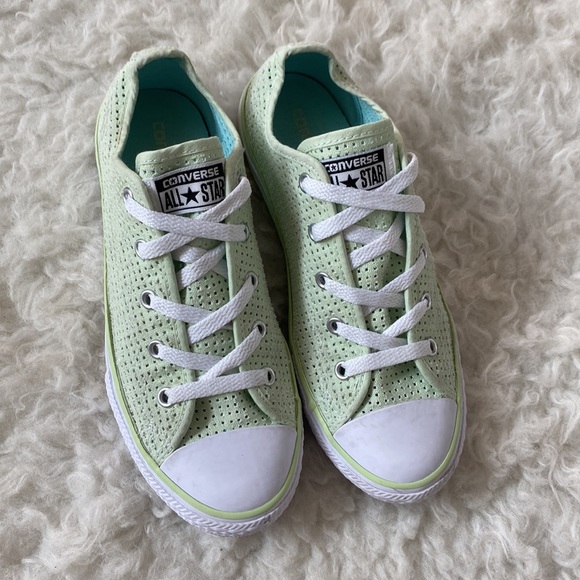 Kids mint green perforated converse. Green converse. Mint green converse kids - Picture 3 of 9